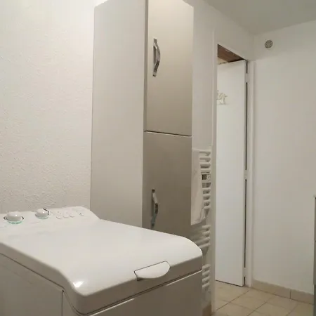 Le Barbacane Apartment *