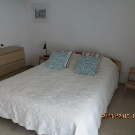 Le Barbacane Apartment